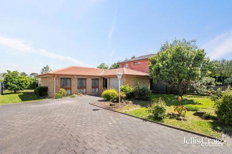 19 Peyton Dr, Mill Park, VIC 3082
