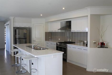 Property photo of 8 Walker Close Coffs Harbour NSW 2450