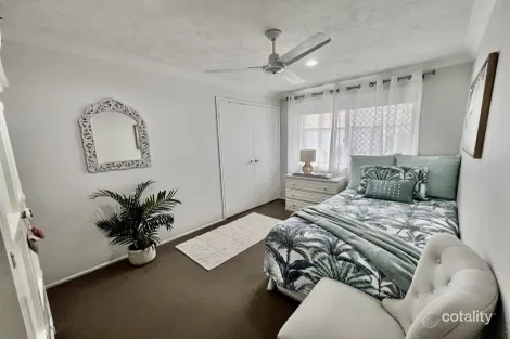 Property photo of 1/6 Samarai Avenue Runaway Bay QLD 4216
