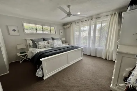 Property photo of 1/6 Samarai Avenue Runaway Bay QLD 4216