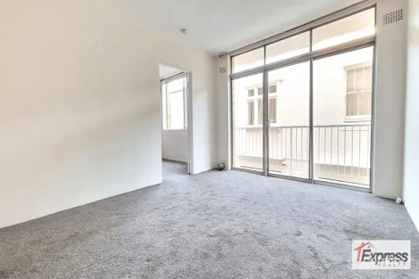 Property photo of 2/87 Curlewis Street Bondi Beach NSW 2026