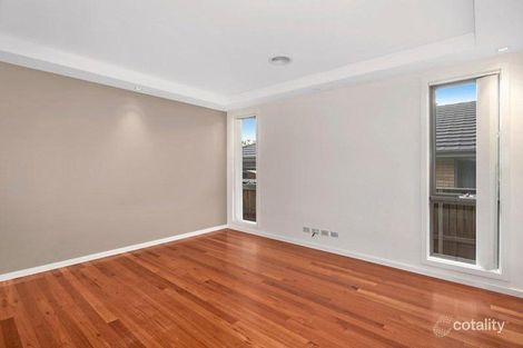 Property photo of 10 Quinane Avenue Forde ACT 2914