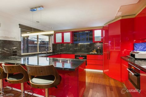 Property photo of 13 Portsea Place Narre Warren VIC 3805