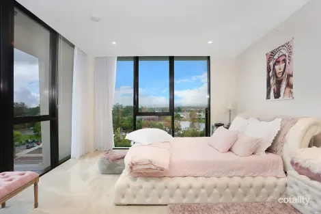 Property photo of 1 The Concourse Benowa QLD 4217