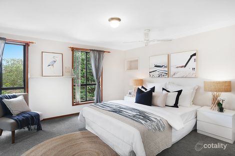 Property photo of 16 Silky Oak Close Green Point NSW 2251