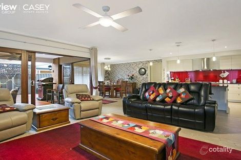 Property photo of 8 Eros Crescent Cranbourne West VIC 3977