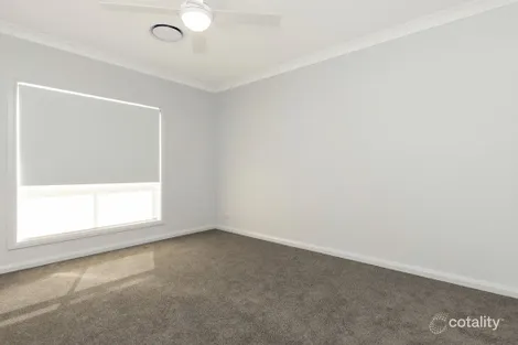 Property photo of 1/40 Evesham Circuit North Tamworth NSW 2340