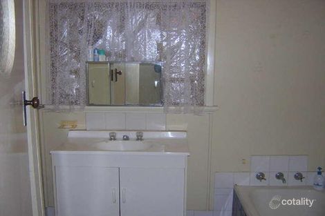 Property photo of 9 Thornton Avenue Kellerberrin WA 6410