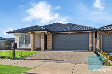 Property photo of 32 Livingston Drive Rockbank VIC 3335