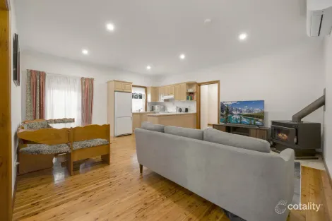 Property photo of 12 Carruthers Road Jindabyne NSW 2627