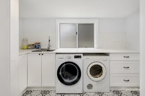 Property photo of 8 South Street Killarney Vale NSW 2261