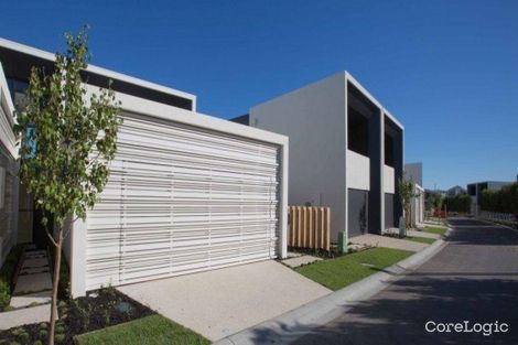 Property photo of 76 Theatre Drive Benowa QLD 4217