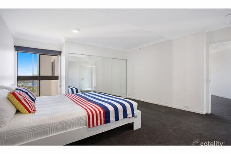 Property photo of 112/2 Admiralty Drive Surfers Paradise QLD 4217