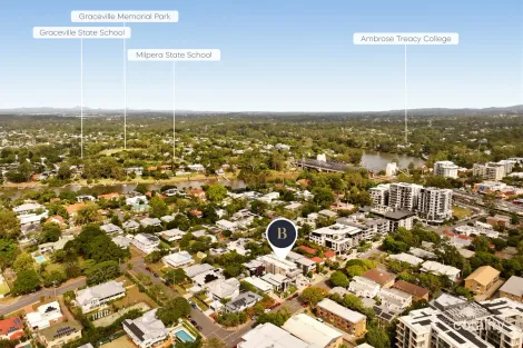 Property photo of 1/51 Lambert Road Indooroopilly QLD 4068