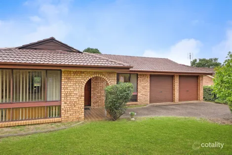 31 Sir Donald Bradman Dr, Bowral, NSW 2576