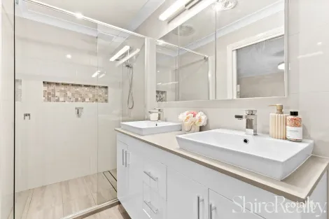 Property photo of 12 Balfour Avenue Beaumont Hills NSW 2155