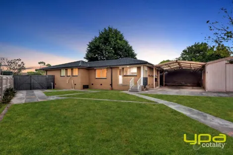 11 Susan Ct, Cranbourne, VIC 3977