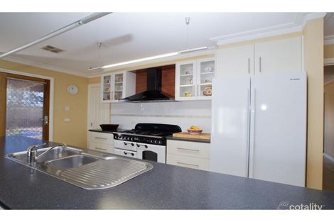 Property photo of 194 Sunrise Crescent Lockwood South VIC 3551