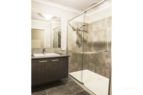Property photo of 4 Eminence Street Mount Duneed VIC 3217