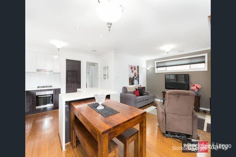Property photo of 4 Grassdart Street Tarneit VIC 3029