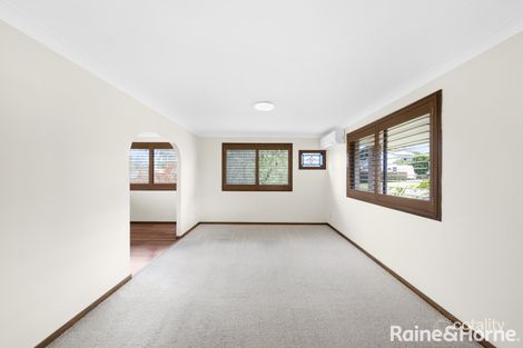 Property photo of 16 Monk Crescent Bomaderry NSW 2541