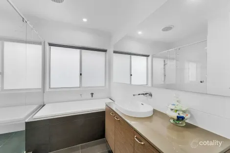 Property photo of 11 Gossan Circuit Yarrabilba QLD 4207