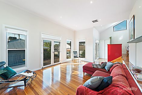 Property photo of 2/15 Lebanon Street Strathmore VIC 3041