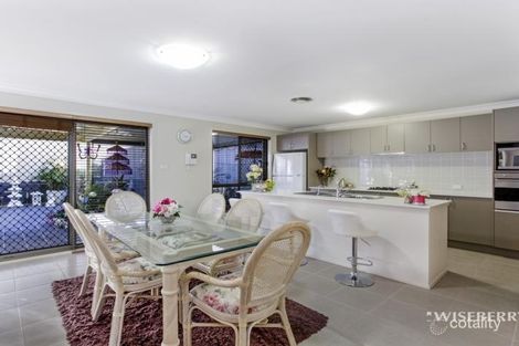 Property photo of 18 Waterside Drive Woongarrah NSW 2259