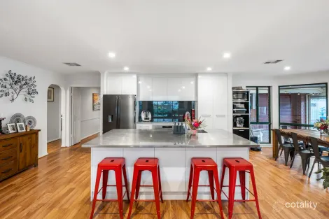 Property photo of 11 Laburnum Drive Greenwith SA 5125