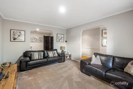 Property photo of 11 Laburnum Drive Greenwith SA 5125