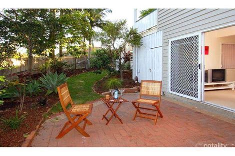 Property photo of 1/72 Henderson Street Camp Hill QLD 4152