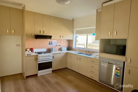 Property photo of 25 Gillies Crescent Traralgon VIC 3844