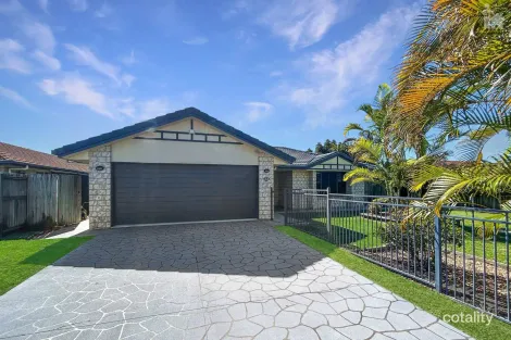 Property photo of 33 Conondale Court Torquay QLD 4655