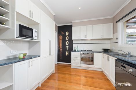 Property photo of 22 Crest Grove Nunawading VIC 3131
