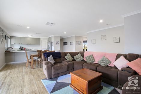 Property photo of 3 Gilson Place Howlong NSW 2643