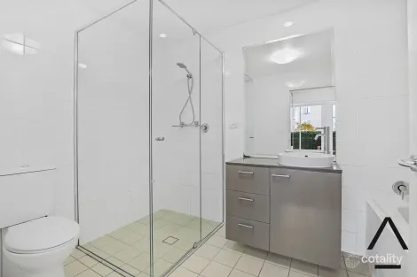 Property photo of 102/10 Peninsula Drive Breakfast Point NSW 2137