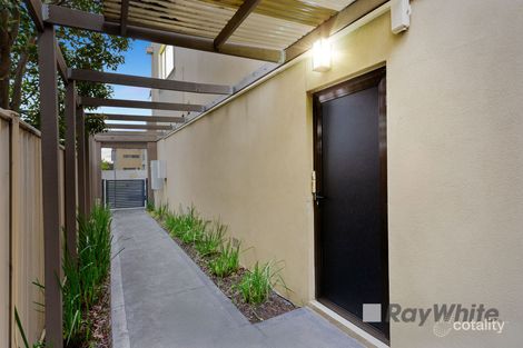 Property photo of 2/104 Herbert Street Dandenong VIC 3175