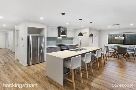 Property photo of 4 Bellavista Drive Wollert VIC 3750