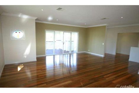 Property photo of 75 Drayton Terrace Wynnum QLD 4178