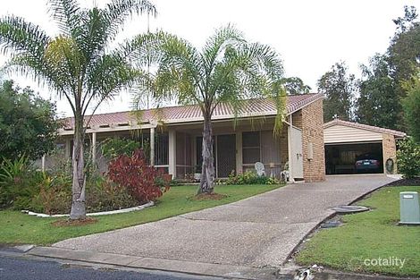 Property photo of 2 Nazeby Crescent Tewantin QLD 4565
