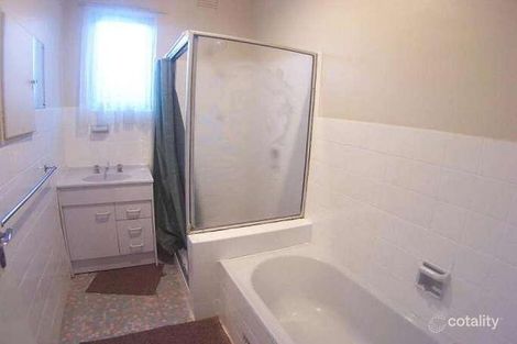 Property photo of 18 The Crescent Queanbeyan NSW 2620