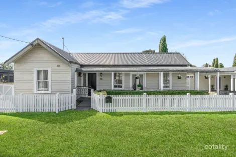 Property photo of 18 Park Road Bowral NSW 2576