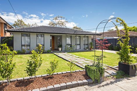 Property photo of 44 Tarongo Drive Aspendale VIC 3195