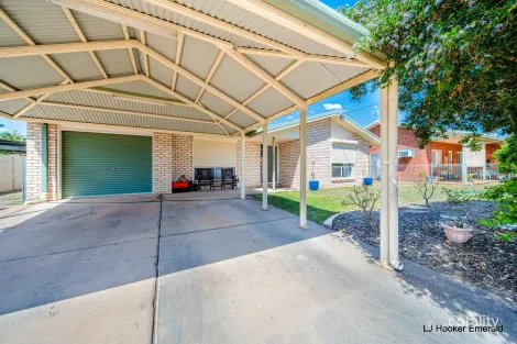 Property photo of 40 Staal Crescent Emerald QLD 4720