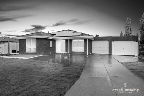 Property photo of 18 Wilpena Court St Albans VIC 3021