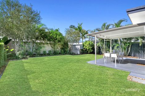 18 Barnard St, Biggera Waters, QLD 4216