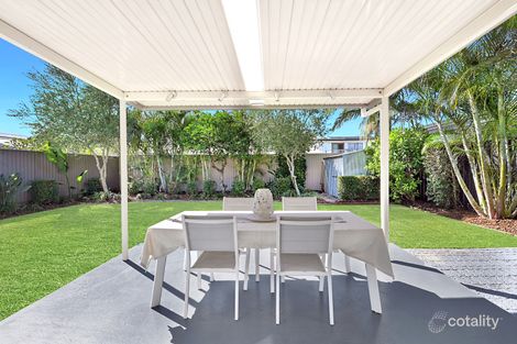 Property photo of 18 Barnard Biggera Waters QLD 4216