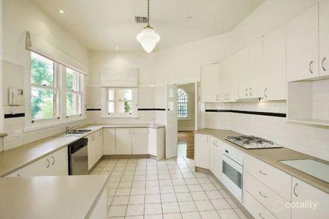 Property photo of 10 The Ridge Canterbury VIC 3126