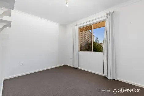 Property photo of 8 Veresdale Retreat Coodanup WA 6210