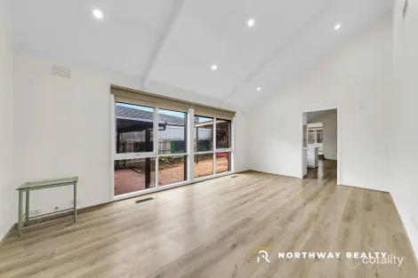 Property photo of 30 Luton Way Bundoora VIC 3083